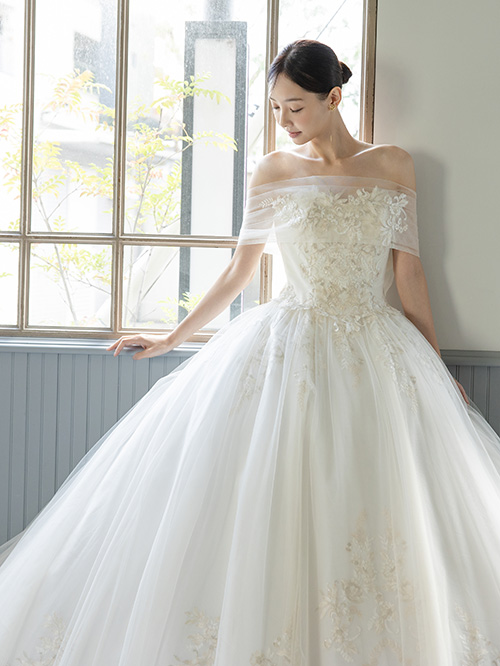 renacnatta 一生着られるウエディングドレス 一生着られるウエディングドレス？ 「レナクナッタ」から京都の西陣織